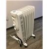 Image 2 : NOMA OIL-FILLED RADIANT HEATER (WHITE)