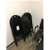 Image 3 : 7 CHROME & BLACK CLIENT CHAIRS/5 BLACK FOLDING CHAIRS AND 1 FOLDING UTILITY TABLE