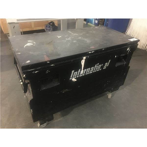 INTERNATIONAL ROLLING METAL JOBSITE WORK BOX (BLACK)