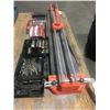 Image 1 : MANUAL TILE CUTTER AND ASSORTED DRILL BITS/RECIPROCATING SAW BLADES/ETC
