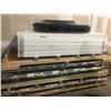 Image 3 : PALLET OF 4FT X 10FT ALUMINIUM SHEETS & BLACK PALLET OF ASSORTED ALUMINIUM FLAT BAR