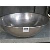 Image 1 : Large Mixing Bowl