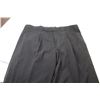 Image 8 : (3) Pair of Men's Pants (R48 - W43) - (37 - 42W) - (R48 - W42)