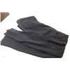 Image 9 : (3) Pair of Men's Pants (R48 - W43) - (37 - 42W) - (R48 - W42)