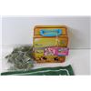 Image 4 : Shopkins Lunch Kit, Towels and Green Army Men