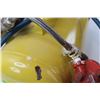 Image 6 : 5-Gallon Portable Air Tank w/Hose & Adapters