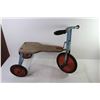 Image 2 : * Antique Child's Tricycle