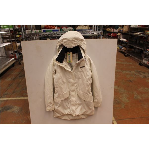 *White Helly Hanson Jacket (fits like ladies med)