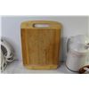 Image 6 : Honey Well & Sony Remote - Wooden Bowls - Carafe - Electric Kettle - Misc. Items
