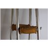 Image 3 : (2) Pairs Crutches