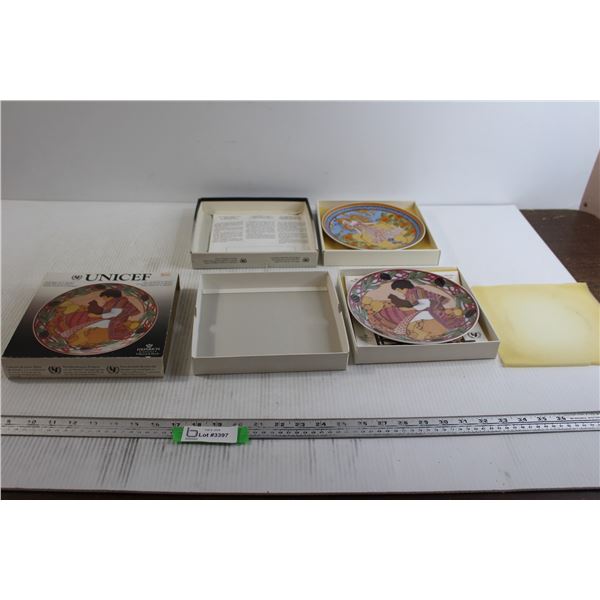 (2) Unicef Decorative Plates