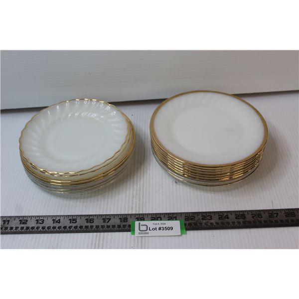 (2) Anchor Hocking Plates, (13) Fire King Plates