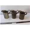 Image 1 : (3) Vintage Metal Oil Pouring Cans - 1 Quart