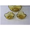 Image 2 : Anchor Hocking Gold Chip and Dip Bowl