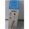 Image 4 : Oral-B Pro 300 Toothbrush - Unopened
