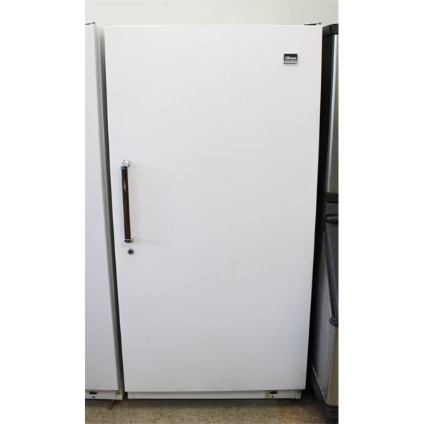 GIBSON STAND UP FREEZER