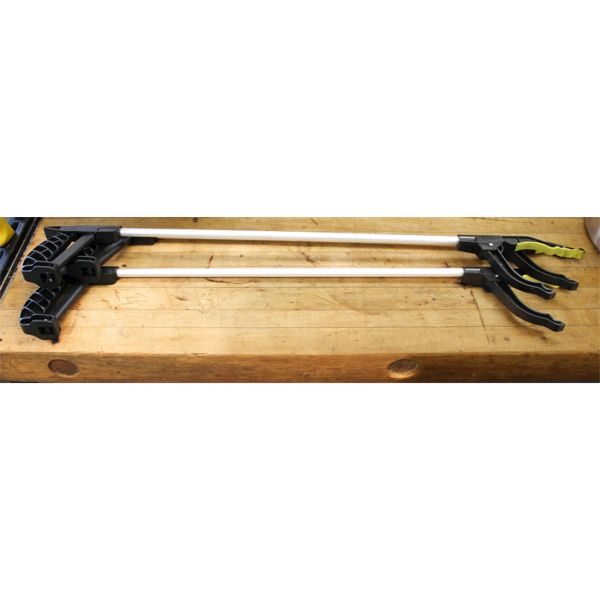 THREE CLAW GRIP ARMS