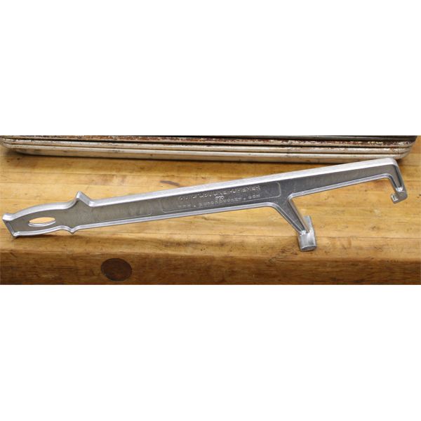 QUICK BUCKET OPENER TOOL