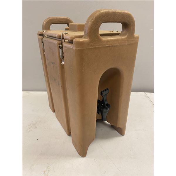 CAMBRO INSULATED WATER DSPENSER