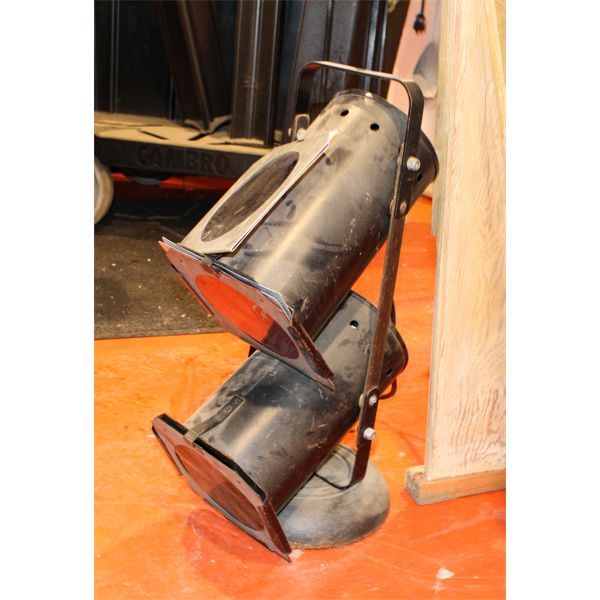 TWO STAGE LIGHTS ON STAND