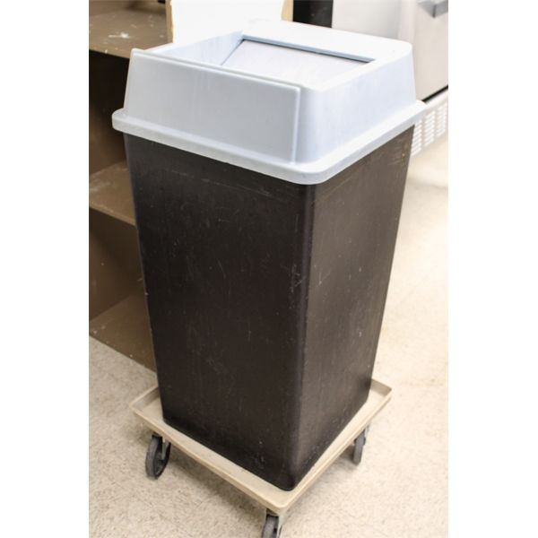 RUBBERMAID GARBAGE CAN WITH ROLLING CART