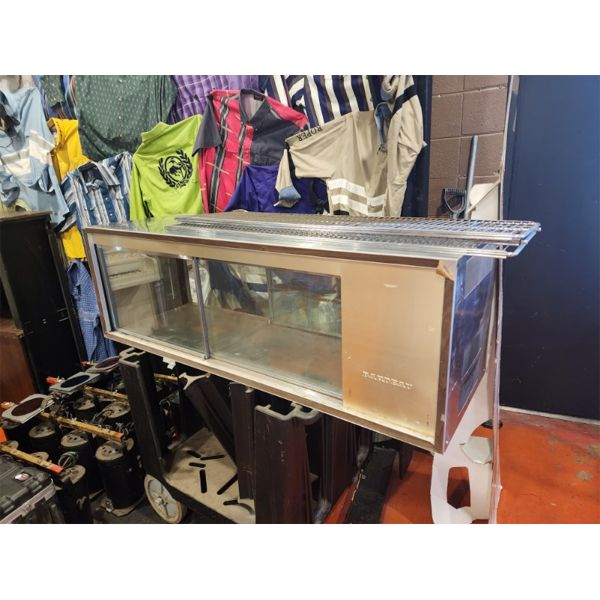 BARDEAU PIE COOLER (MISSING ONE CORNER RACK HOLDERS BAR)