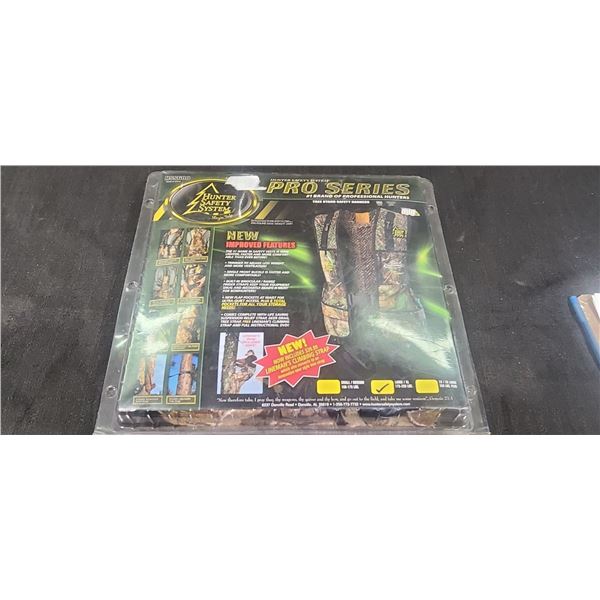 HUNTERS SAFETY SYSTEM - PRO SERIES TREESTAND SAFETY HARNESS LARGE/XL 175-250LBS
