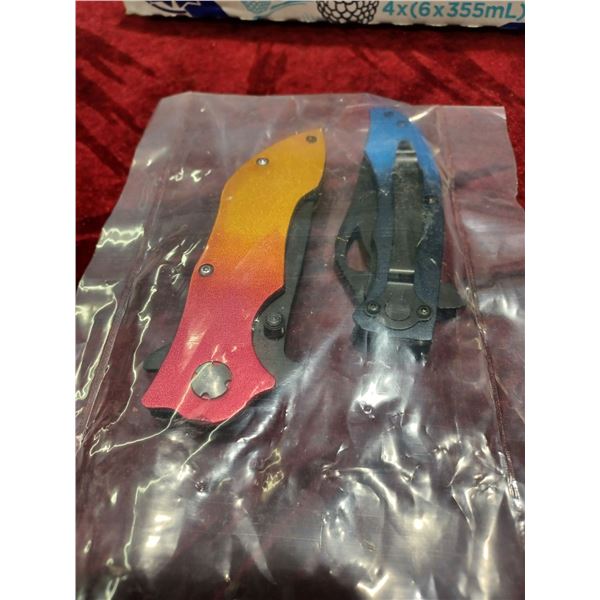 2 NEW FOLDING KNIVES