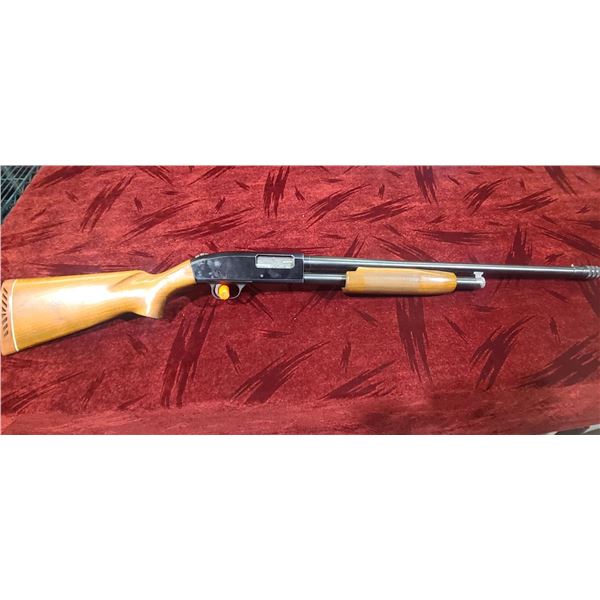 MOSSBERG MODEL 500A 2 3/4" 12GA - 26" BARREL - C-LECT CHOKE MODIFIABLE TO 1.CYL, MOD, AND FULL - MAD