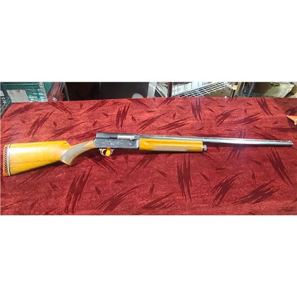 BROWNING AUTO 5 - LIGHT TWELVE - 12GA 2 3/4" SEMI AUTO - MADE IN BELGIUM - * SPECIAL STEEL 12GA - 29