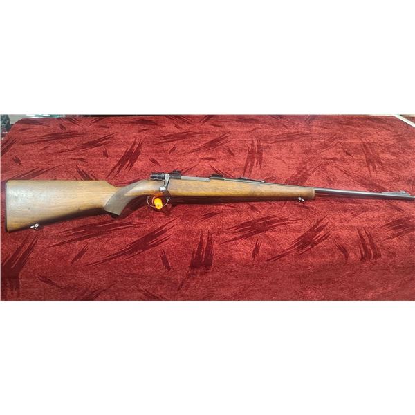 HUSQVARNA MODEL 1600 30-06 SPRG - BOLT ACTION - 4 + 1 ROUND DROP PLATE - 24" BARREL S/N: 170749