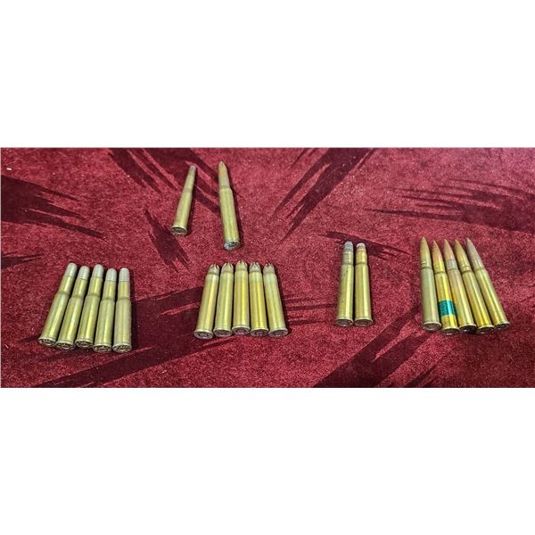 MIX OF AMUNITION INCLUDING: FIVE .303 SAV, FIVE .303 BLANKS, TWO FLAT NOSE .303, FIVE .303 BALL, ONE