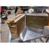 Image 1 : 2 METAL ARMY AMMO BOXES