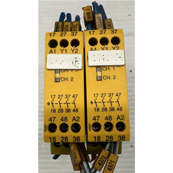 Lot of (2) Pilz #PZE X4V 0.5sec 4S ID No: 774580 Modules