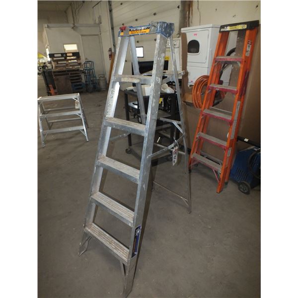 6ft Aluminum Ladder