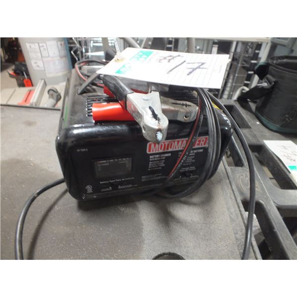 Motomaster Battery Charger