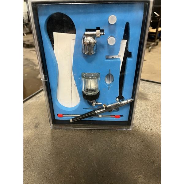 Air Brush w/ Compressor