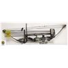 Image 2 : VINTAGE COMPOUND BOW WITH ARROWS