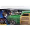 Image 2 : Funline Muscle Machines '50 Ford Woody Die Cast - 1/18