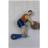 Image 2 : (2) Tin Basketball Figures