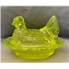 Image 2 : Westmoreland Uranium Vaseline Glass Covered Hen on Nest