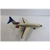 Image 3 : Douglas DC-9 Airplane Toy