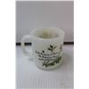 Image 3 : (3) Glasbake Flower-Themed Mugs