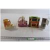 Image 1 : (4) Pieces Dollhouse Furniture