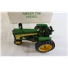 Image 3 : 1987 Lafayette 730 John Deere Diesel Plastic Tractor