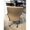 Image 3 : GLOBAL TAN MID-BACK EXECUTIVE CHAIR