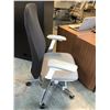 Image 2 : HAWORTH FERN GREY/BLACK ADJUSTABLE TASK CHAIR