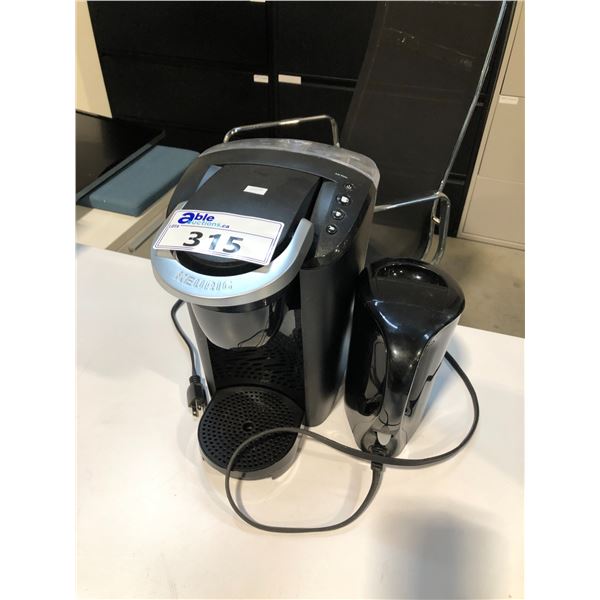 KEURIG COFFEE MACHINE