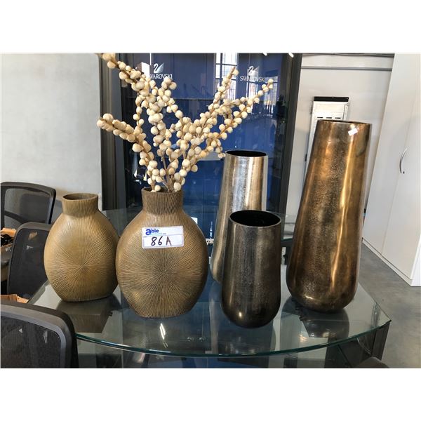 5 METALLIC DECORATIVE METAL FLOWER VASES INCLUDING DECORATED BLACK CUSHIONS