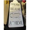 Image 1 : Inspirational Board Art